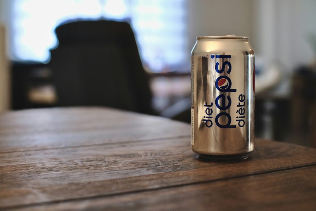 Is diet soda really healthy? Discover diet soda side effects, its impact on weight loss, fasting, and how it fits (or doesn’t) in an Indian diet plan.